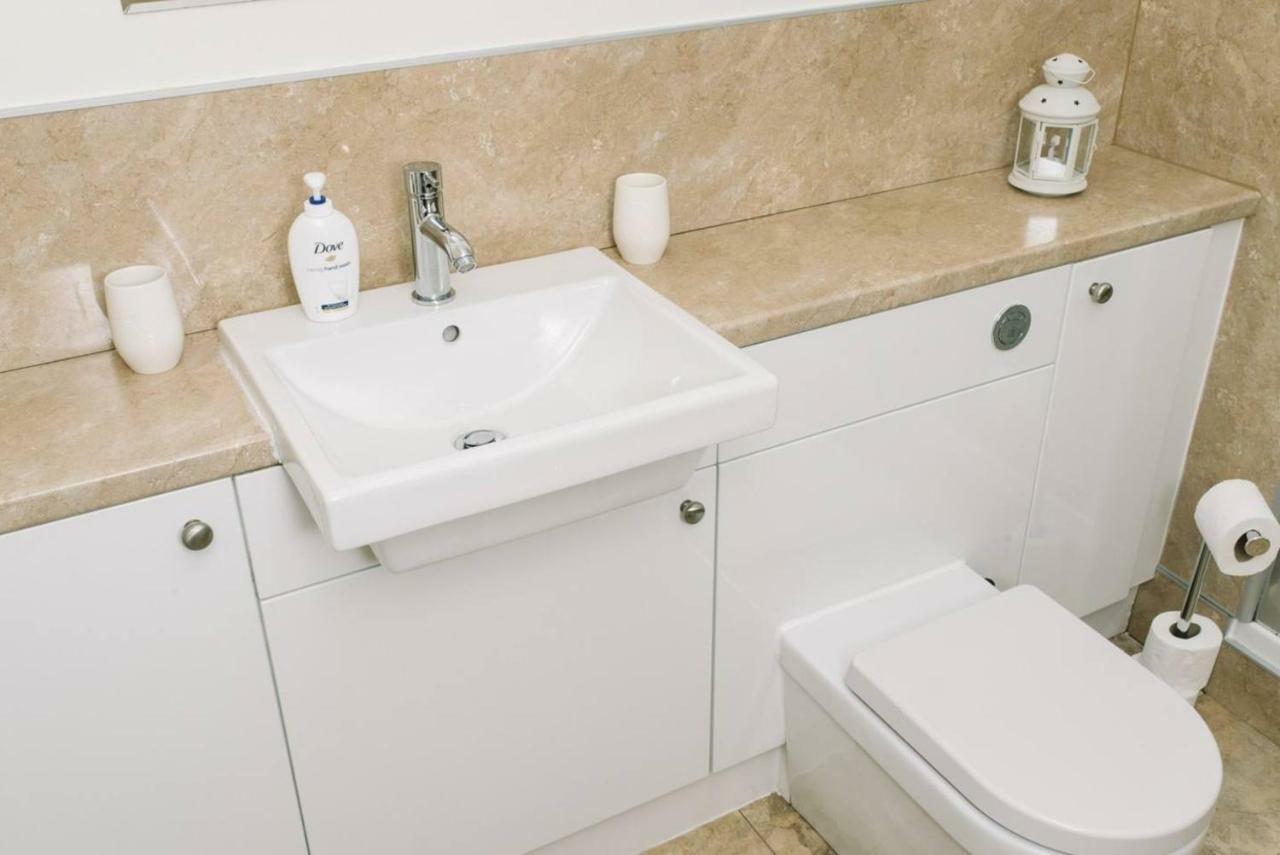 Joivy Great Location! Heart Of City Centre 3Bed Apartment 爱丁堡 外观 照片